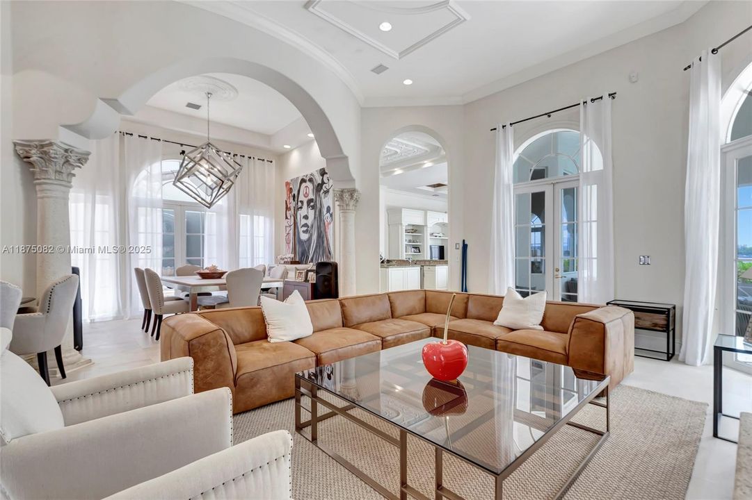 For Sale: $9,999,999 (4 beds, 5 baths, 5319 Square Feet)