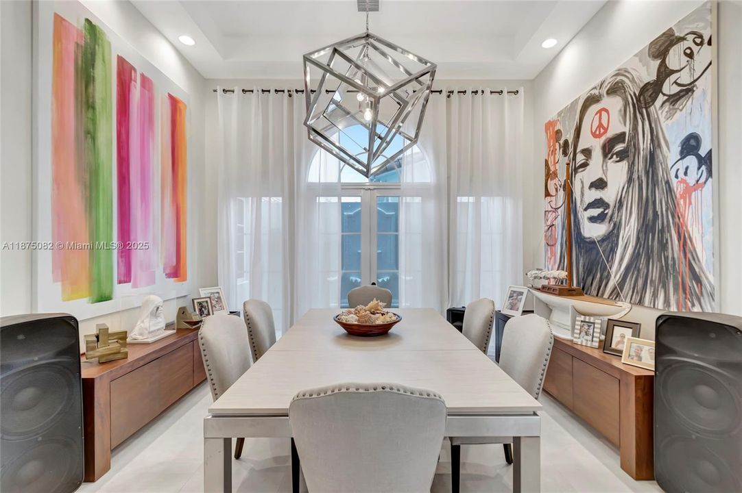 For Sale: $9,999,999 (4 beds, 5 baths, 5319 Square Feet)