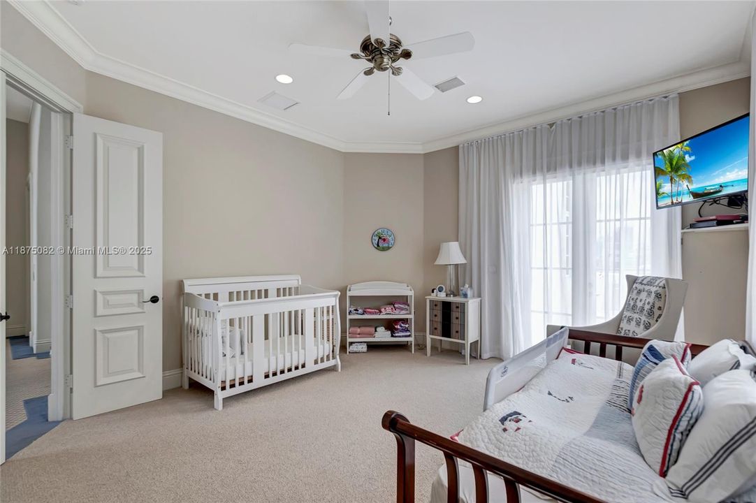 For Sale: $9,999,999 (4 beds, 5 baths, 5319 Square Feet)