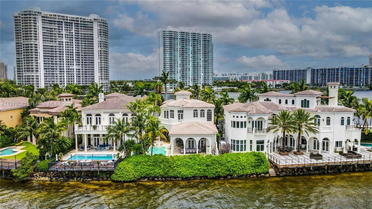 For Sale: $9,999,999 (4 beds, 5 baths, 5319 Square Feet)