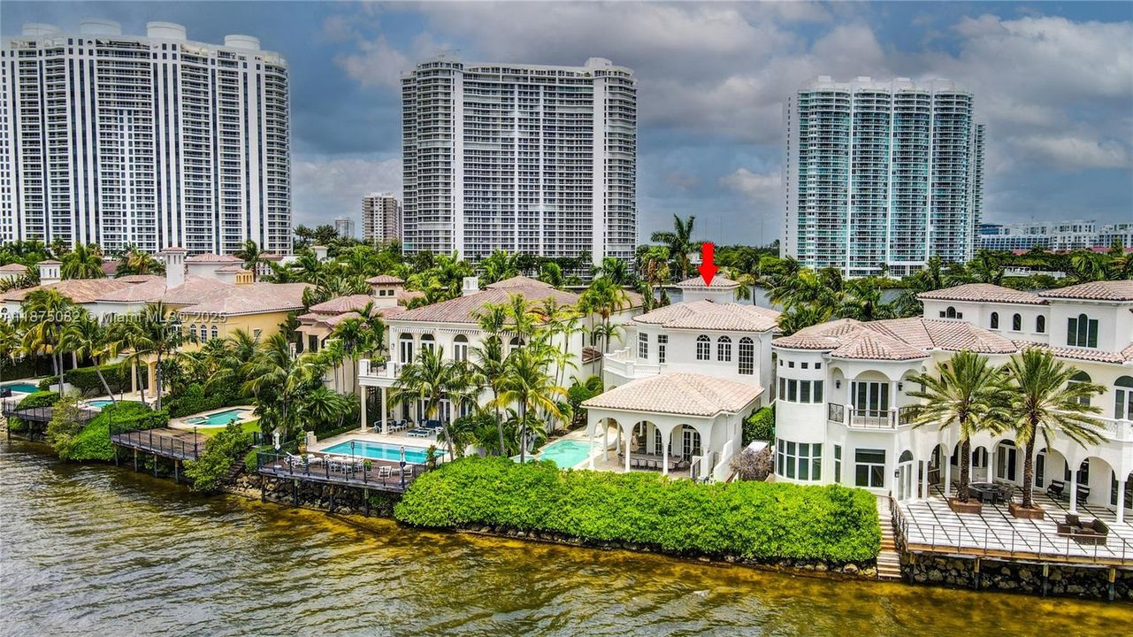 For Sale: $9,999,999 (4 beds, 5 baths, 5319 Square Feet)