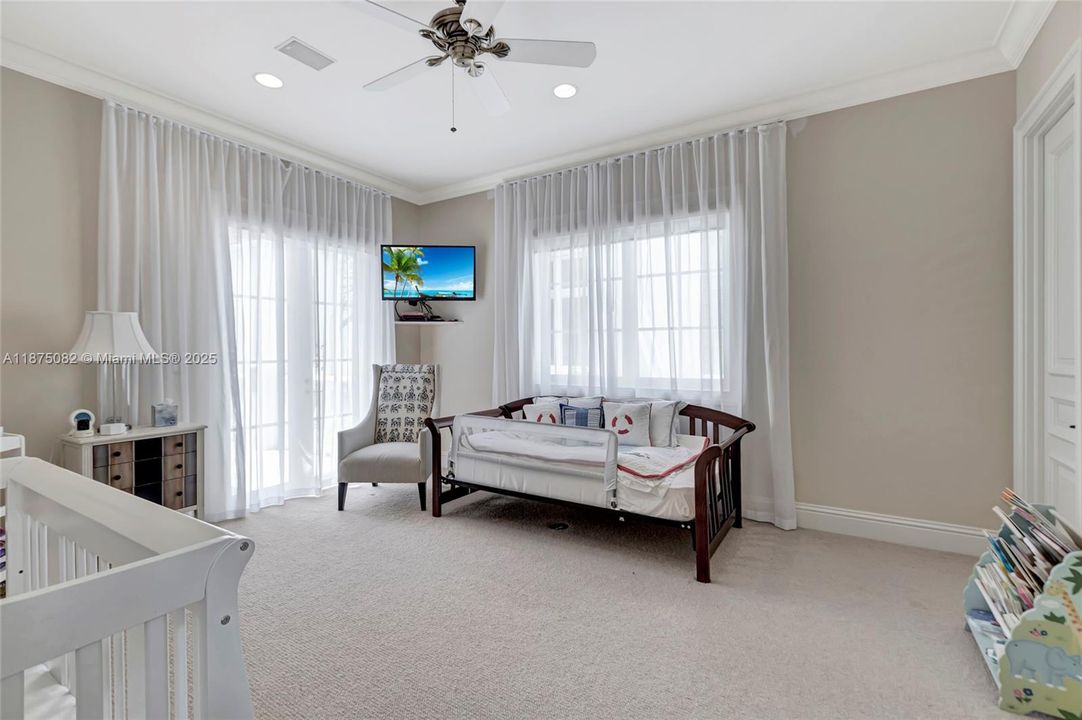 For Sale: $9,999,999 (4 beds, 5 baths, 5319 Square Feet)