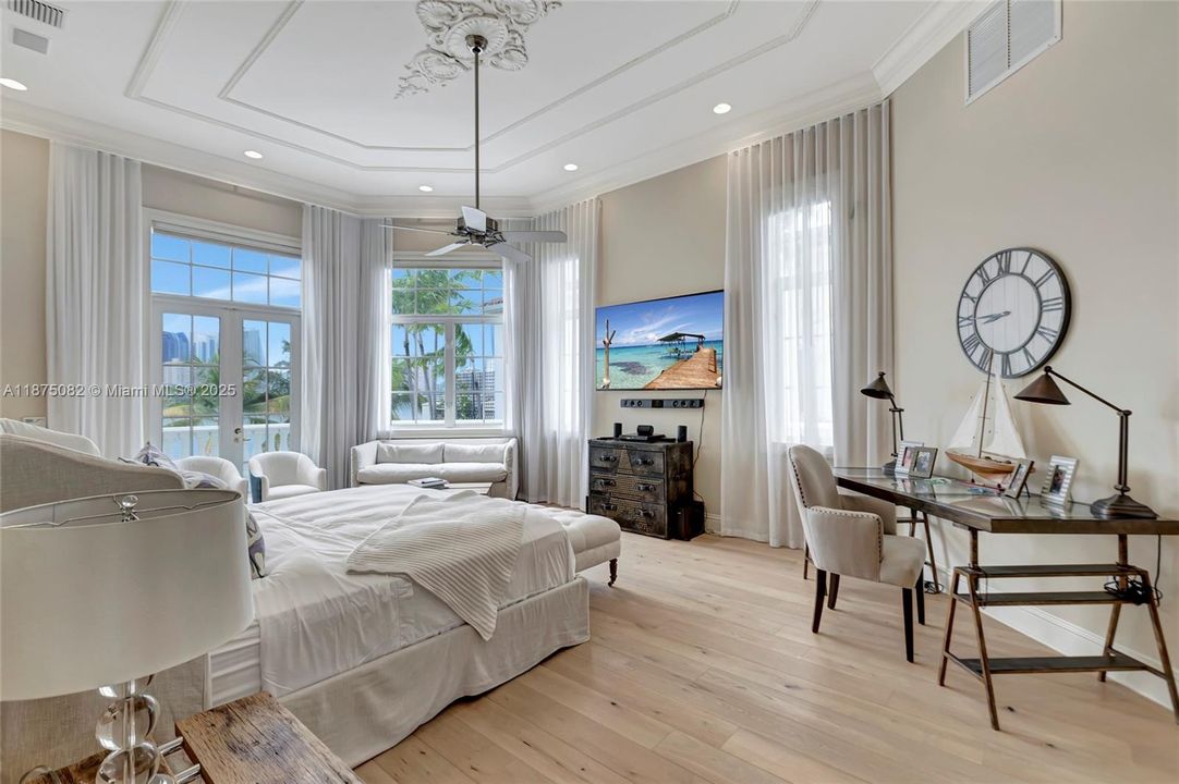 For Sale: $9,999,999 (4 beds, 5 baths, 5319 Square Feet)