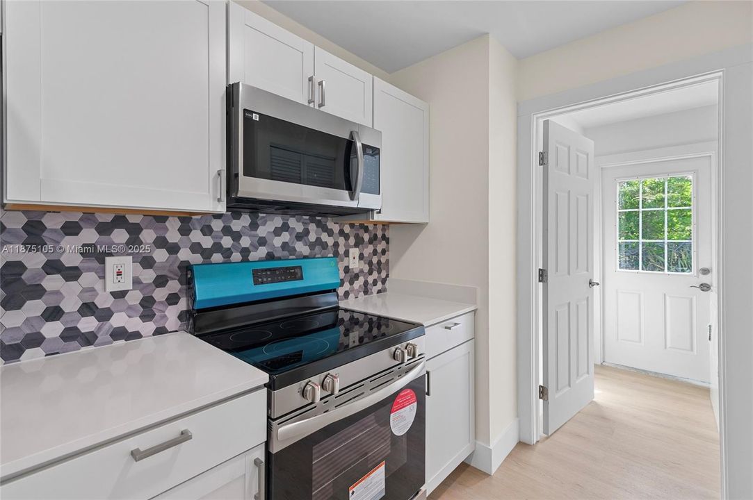 Recently Sold: $353,000 (3 beds, 2 baths, 1134 Square Feet)