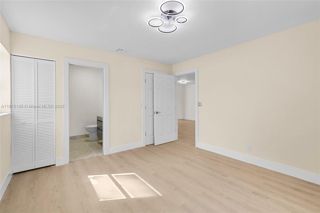 Recently Sold: $353,000 (3 beds, 2 baths, 1134 Square Feet)