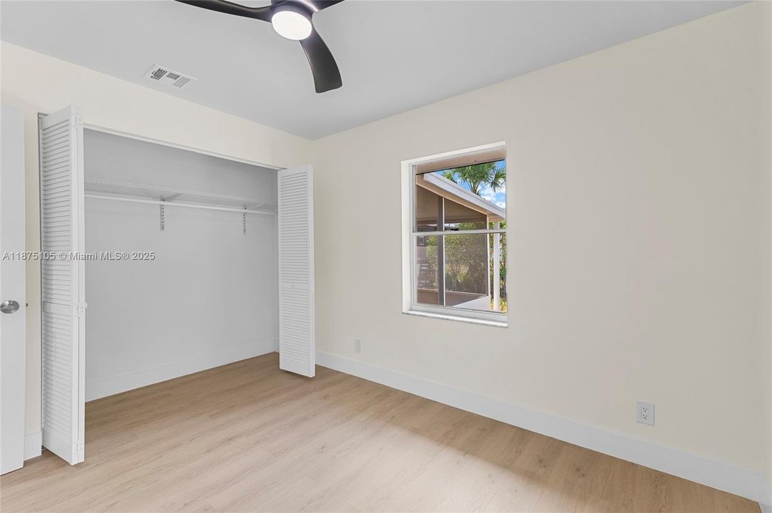 Recently Sold: $353,000 (3 beds, 2 baths, 1134 Square Feet)