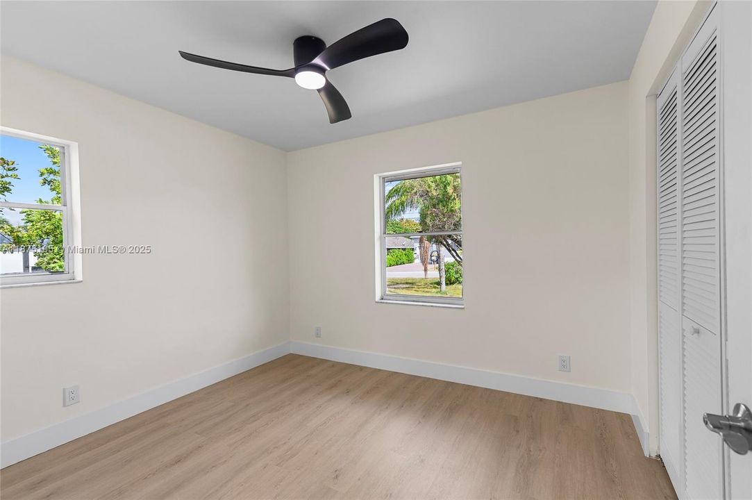 Recently Sold: $353,000 (3 beds, 2 baths, 1134 Square Feet)