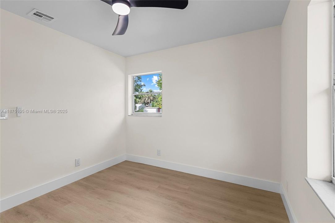 Recently Sold: $353,000 (3 beds, 2 baths, 1134 Square Feet)