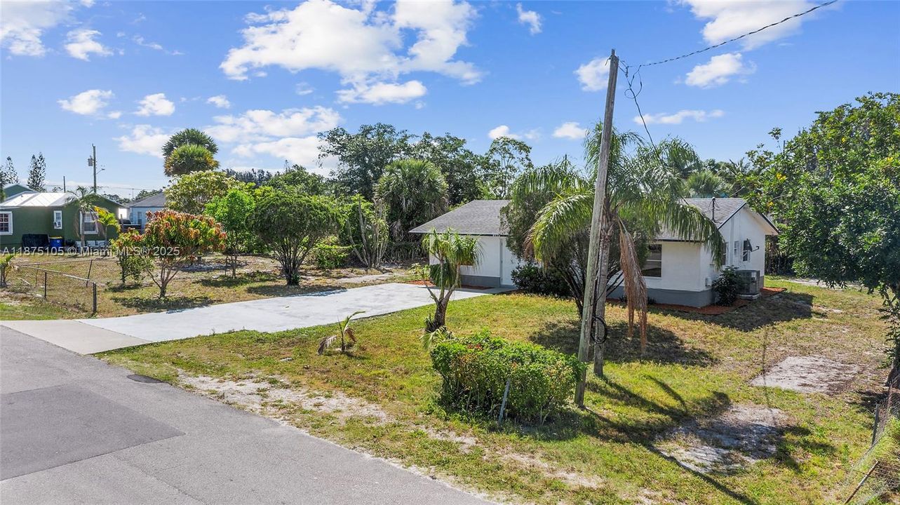 Recently Sold: $353,000 (3 beds, 2 baths, 1134 Square Feet)