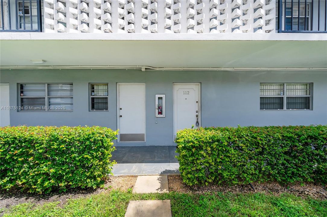 Active With Contract: $180,000 (2 beds, 2 baths, 1321 Square Feet)