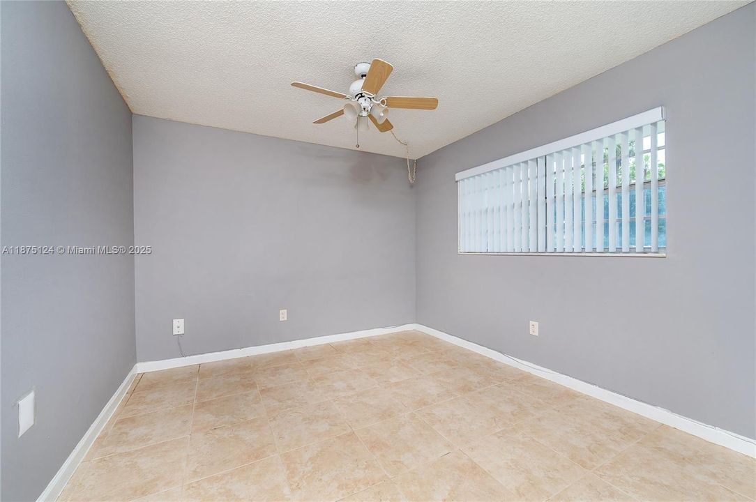 Active With Contract: $180,000 (2 beds, 2 baths, 1321 Square Feet)