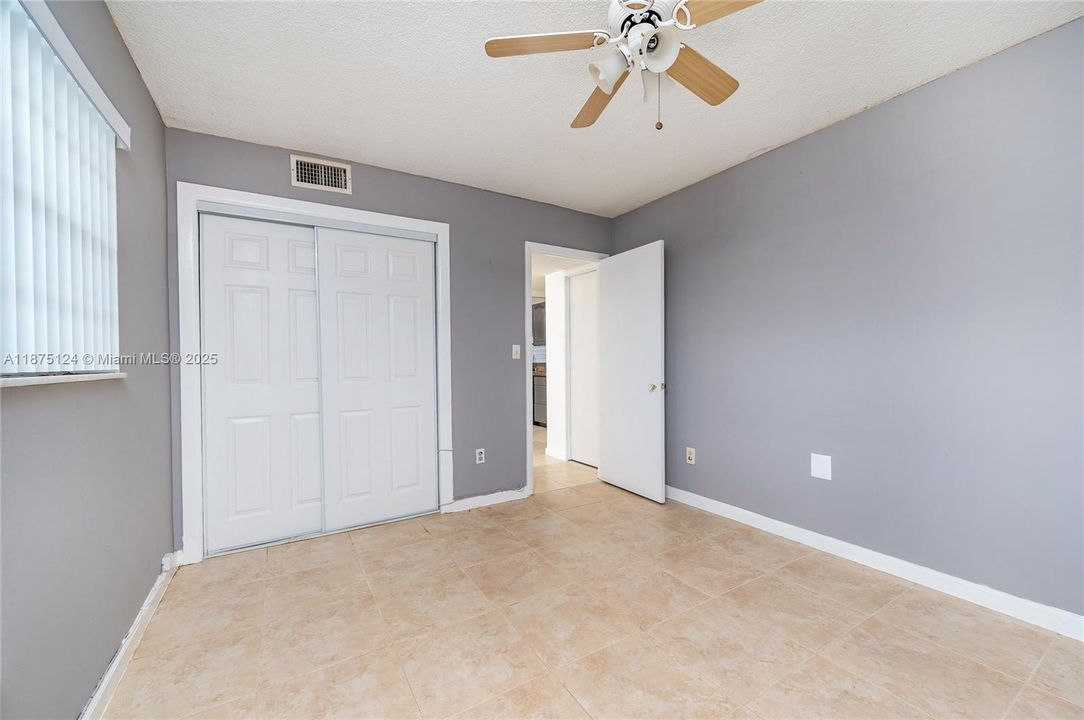 Active With Contract: $180,000 (2 beds, 2 baths, 1321 Square Feet)