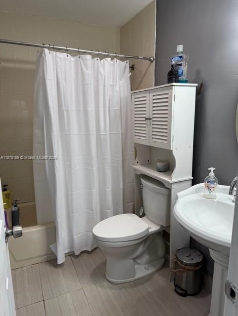 合同活跃: $364,000 (3 贝兹, 2 浴室, 1518 平方英尺)