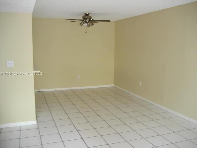 Recently Rented: $2,550 (2 beds, 1 baths, 1050 Square Feet)