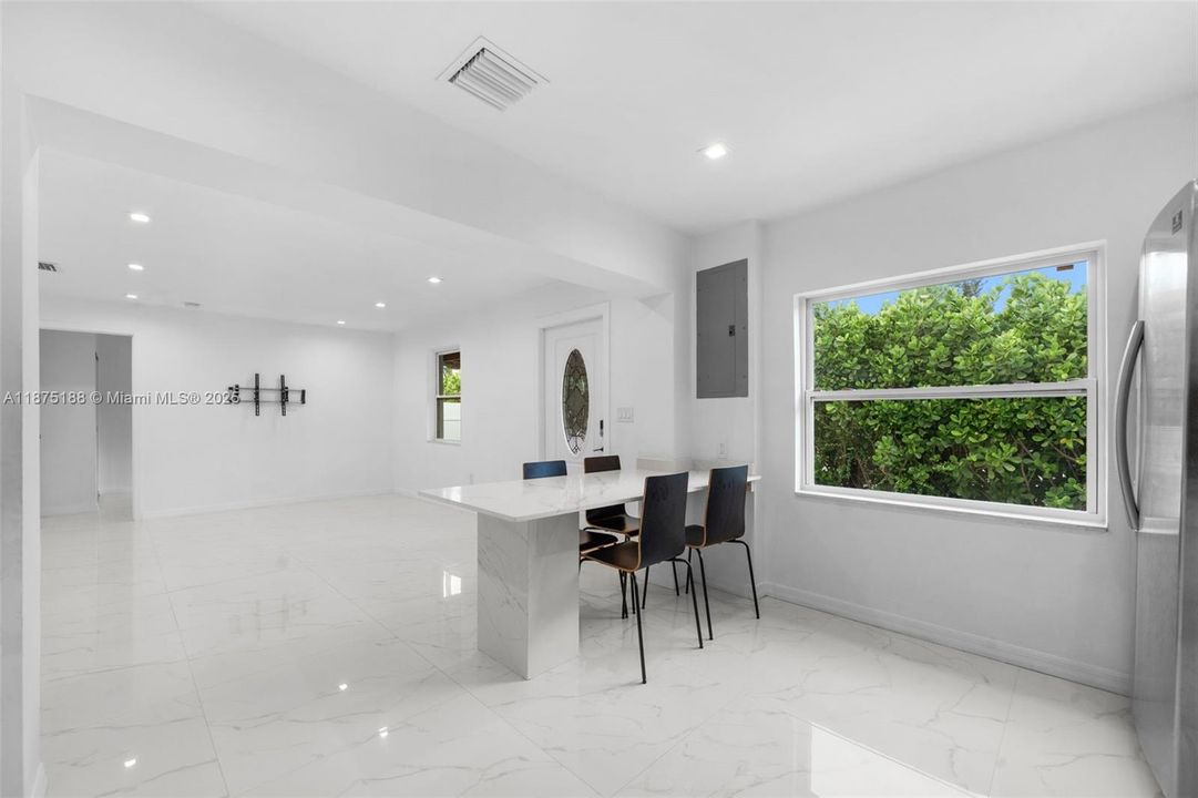 En Venta: $850,000 (0 camas, 0 baños, 2116 Pies cuadrados)