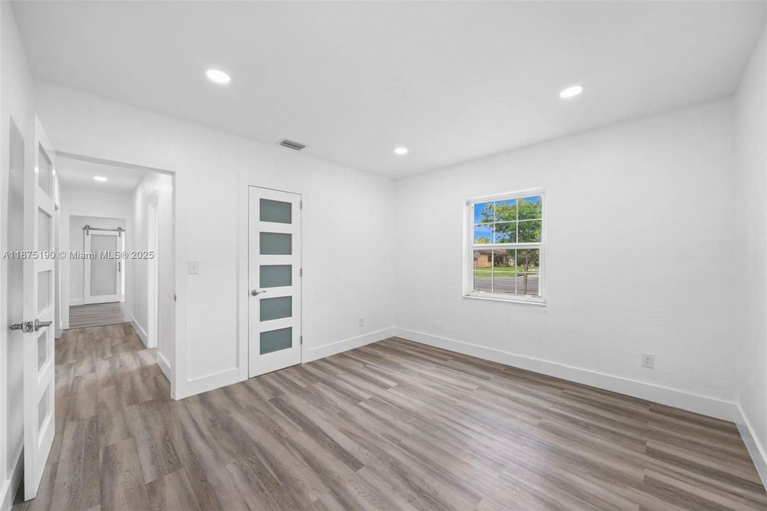 For Sale: $814,000 (3 beds, 1 baths, 1154 Square Feet)