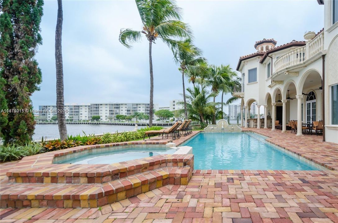 For Rent: $37,000 (5 beds, 5 baths, 5987 Square Feet)