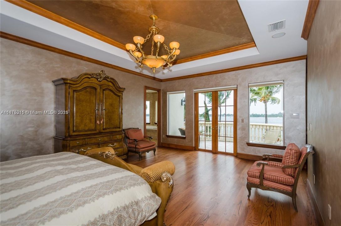 For Rent: $37,000 (5 beds, 5 baths, 5987 Square Feet)