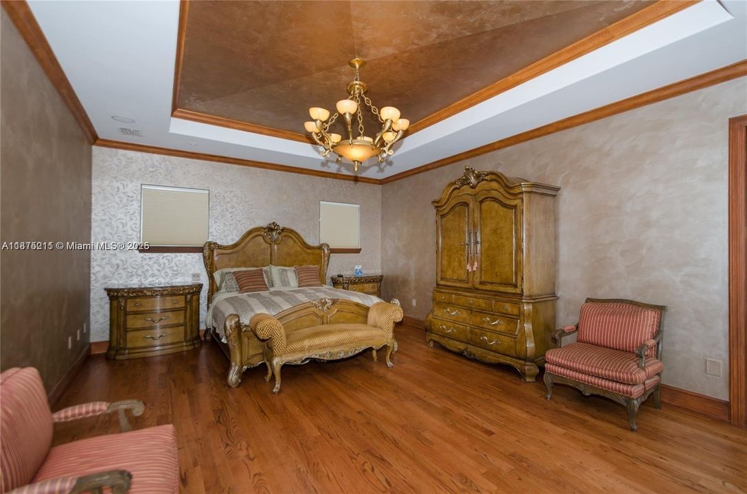 For Rent: $37,000 (5 beds, 5 baths, 5987 Square Feet)