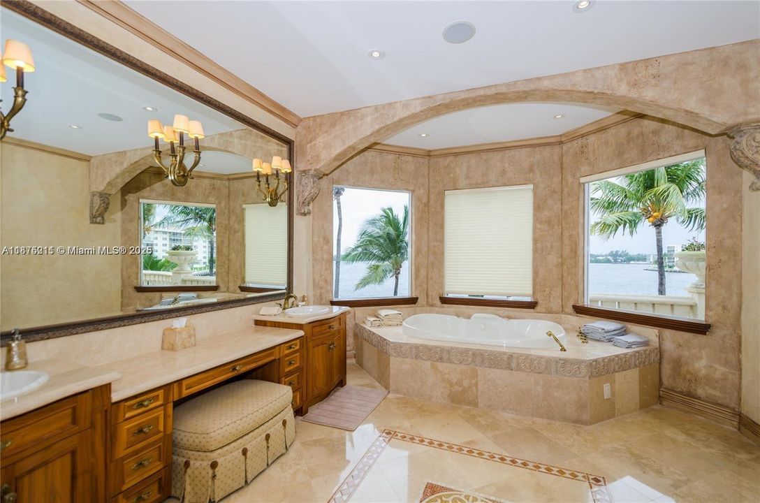 For Rent: $37,000 (5 beds, 5 baths, 5987 Square Feet)