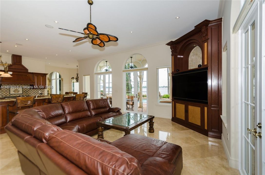 For Rent: $37,000 (5 beds, 5 baths, 5987 Square Feet)