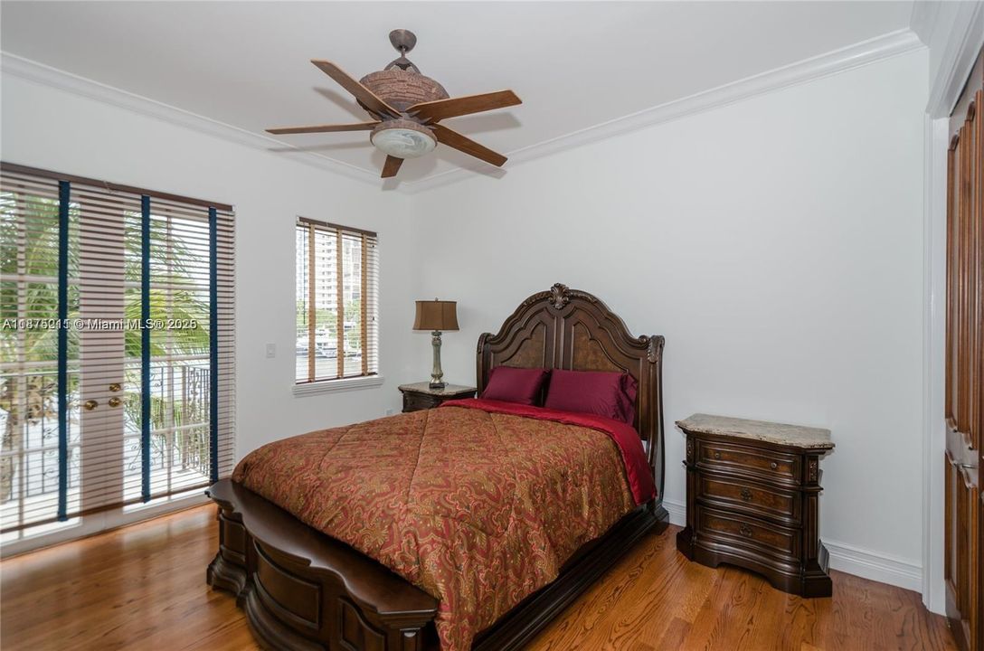 For Rent: $37,000 (5 beds, 5 baths, 5987 Square Feet)