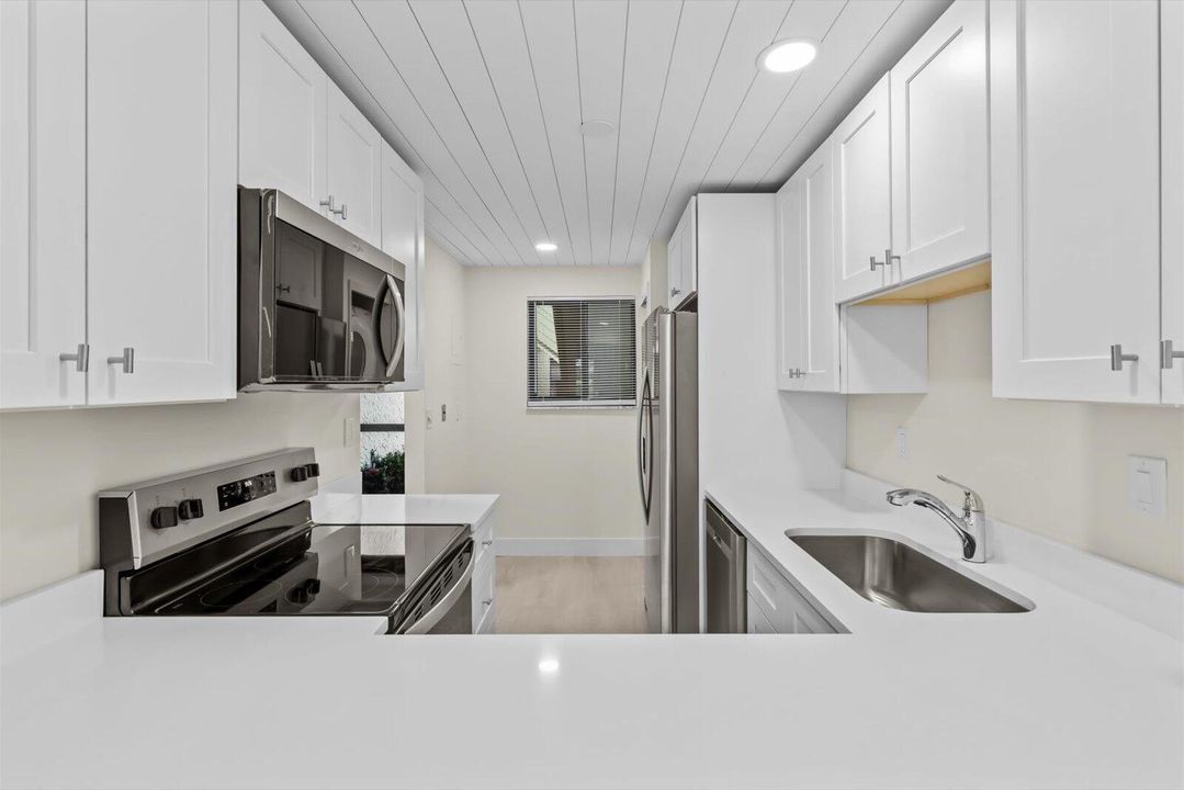 Kitchen Pass Thru