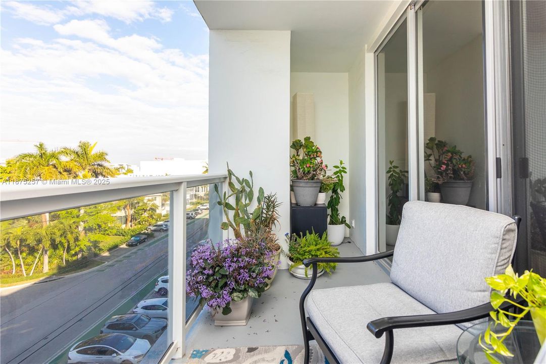 На продажу: $360,000 (1 спален, 1 ванн, 1040 Квадратных фут)