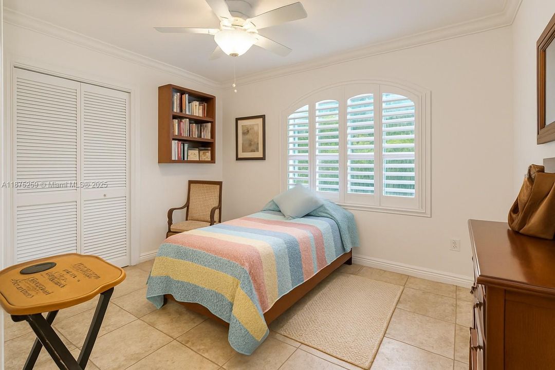 En Venta: $3,200,000 (4 camas, 3 baños, 2958 Pies cuadrados)