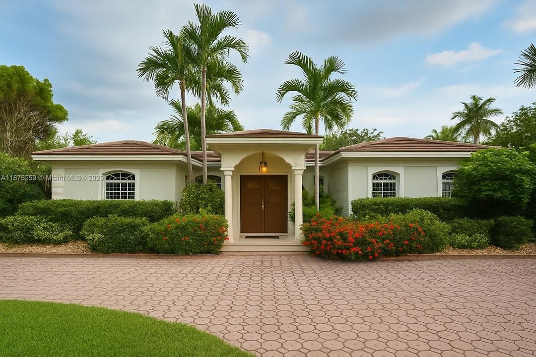 En Venta: $3,200,000 (4 camas, 3 baños, 2958 Pies cuadrados)