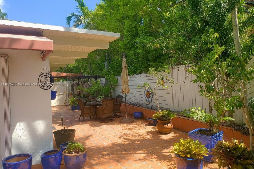 En Venta: $3,200,000 (4 camas, 3 baños, 2958 Pies cuadrados)