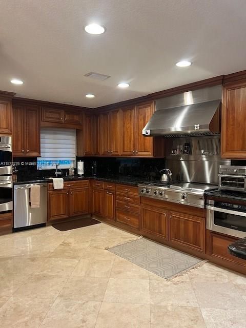 Active With Contract: $1,798,000 (3 beds, 2 baths, 1892 Square Feet)