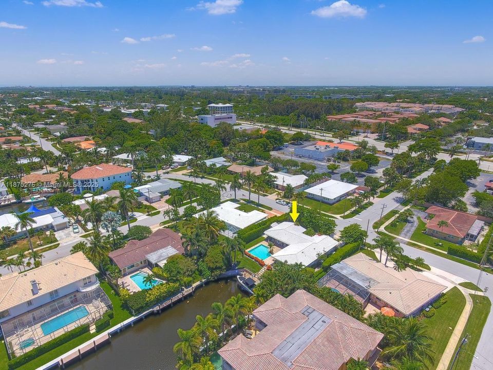 Active With Contract: $1,798,000 (3 beds, 2 baths, 1892 Square Feet)