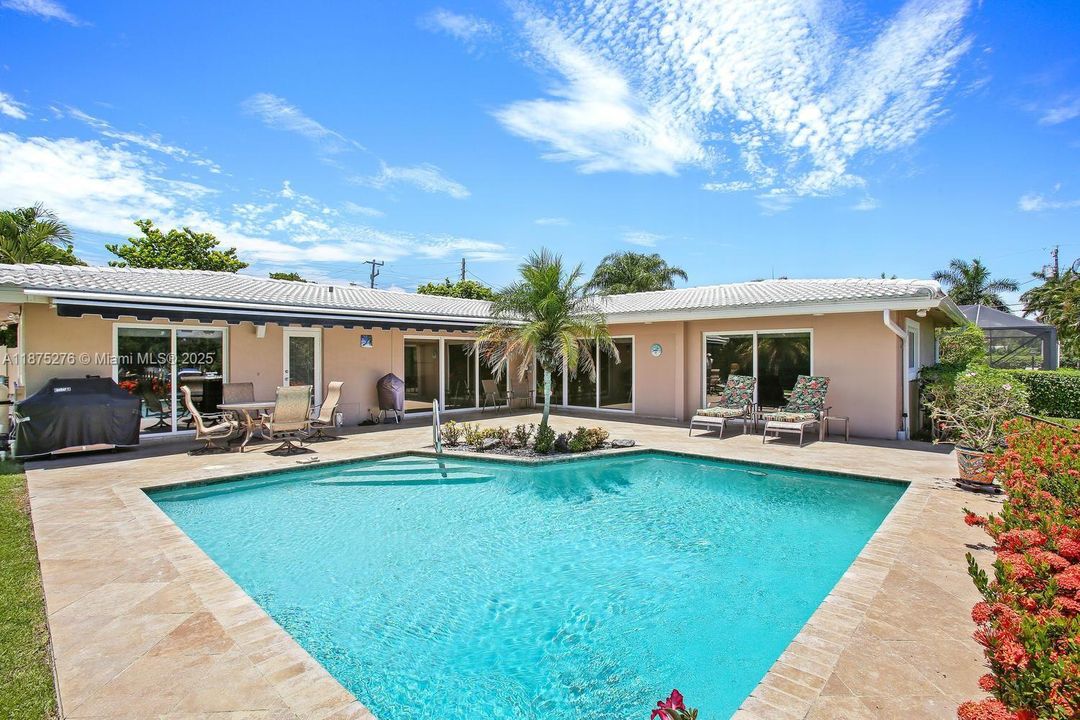 Active With Contract: $1,798,000 (3 beds, 2 baths, 1892 Square Feet)