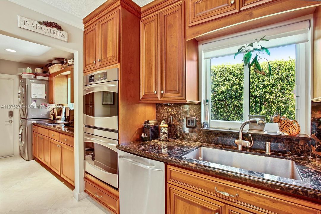 Active With Contract: $1,798,000 (3 beds, 2 baths, 1892 Square Feet)