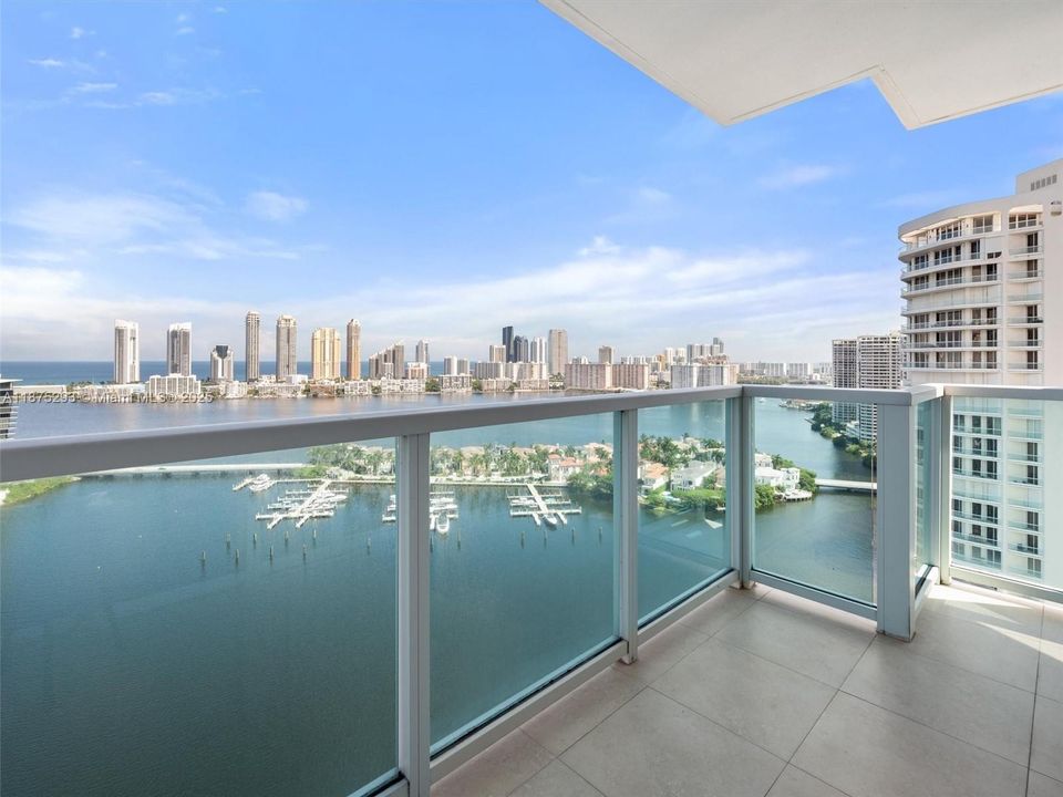 Active With Contract: $2,799,000 (4 beds, 4 baths, 3620 Square Feet)