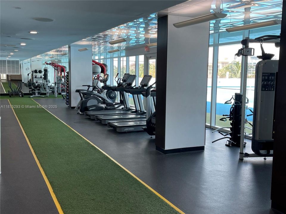 Active With Contract: $2,799,000 (4 beds, 4 baths, 3620 Square Feet)