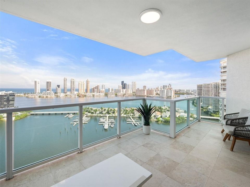 Active With Contract: $2,799,000 (4 beds, 4 baths, 3620 Square Feet)