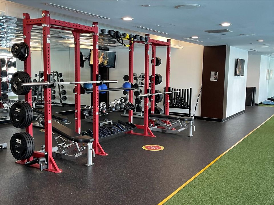 Active With Contract: $2,799,000 (4 beds, 4 baths, 3620 Square Feet)