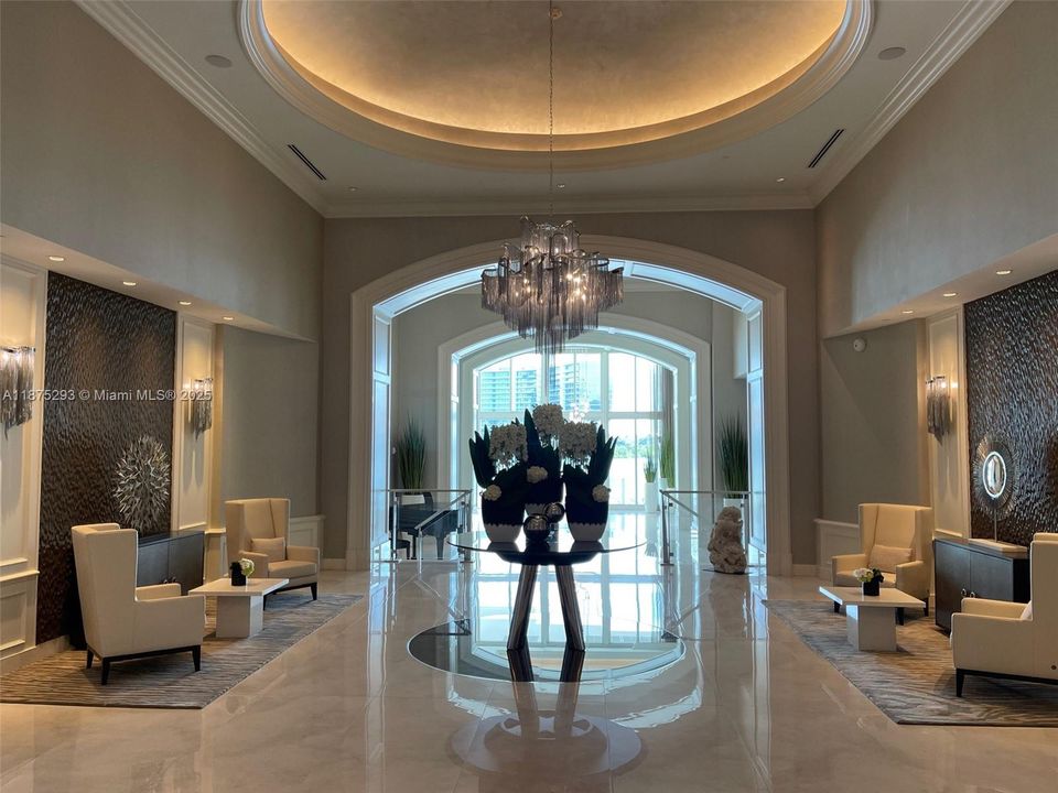 Active With Contract: $2,799,000 (4 beds, 4 baths, 3620 Square Feet)