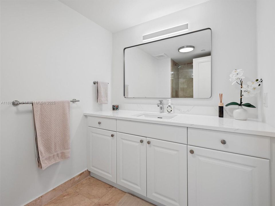 Active With Contract: $2,799,000 (4 beds, 4 baths, 3620 Square Feet)