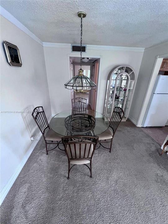 For Sale: $78,500 (1 beds, 1 baths, 684 Square Feet)