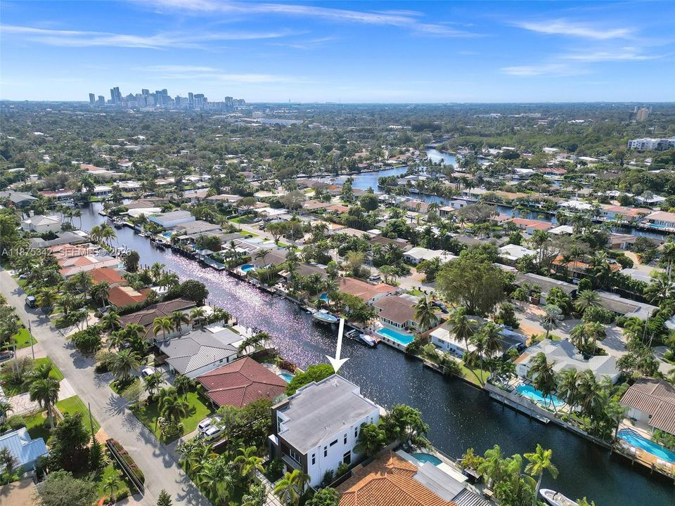 В аренду: $21,900 (4 спален, 3 ванн, 3804 Квадратных фут)