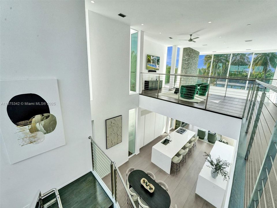 В аренду: $21,900 (4 спален, 3 ванн, 3804 Квадратных фут)