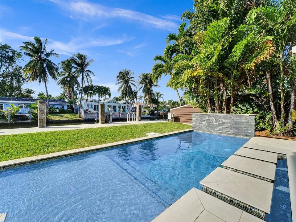 В аренду: $21,900 (4 спален, 3 ванн, 3804 Квадратных фут)