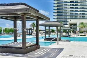 Active With Contract: $7,000 (2 beds, 2 baths, 1458 Square Feet)