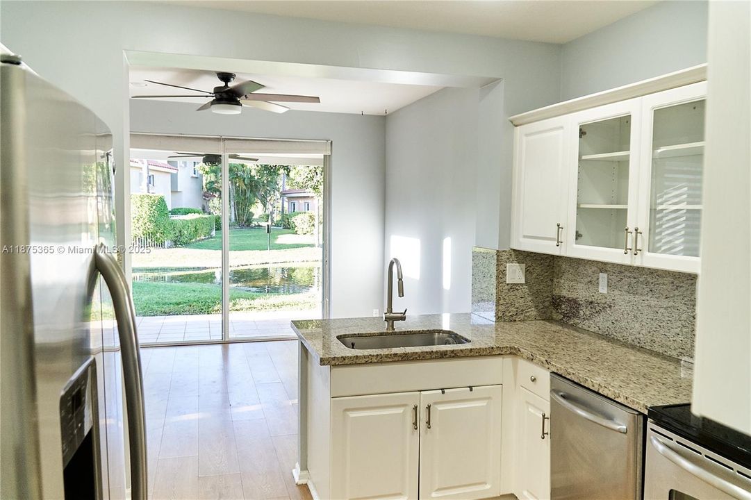 出租: $3,950 (3 贝兹, 2 浴室, 1623 平方英尺)