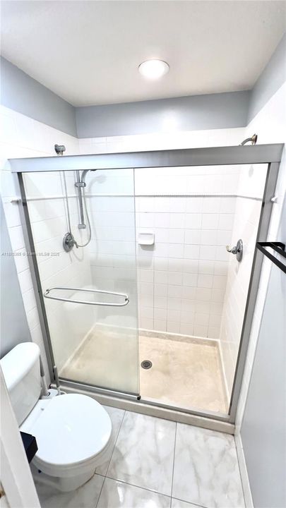 出租: $3,950 (3 贝兹, 2 浴室, 1623 平方英尺)