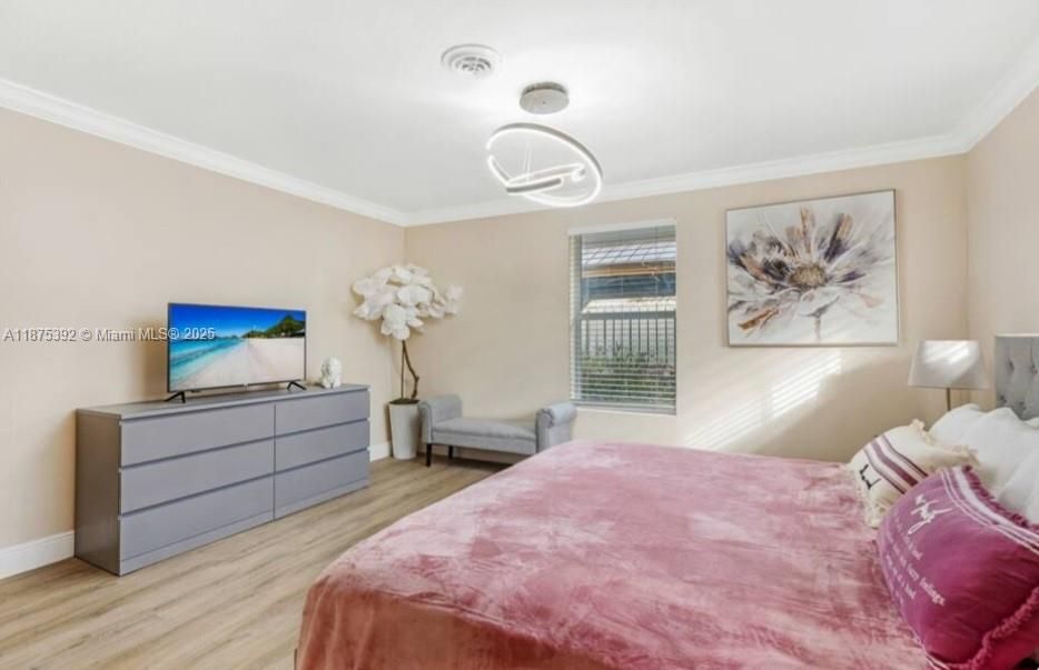 For Rent: $8,000 (4 beds, 3 baths, 2262 Square Feet)