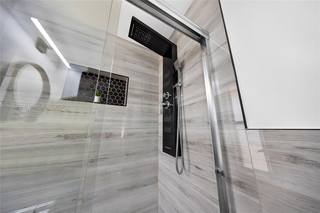 For Rent: $8,000 (4 beds, 3 baths, 2262 Square Feet)